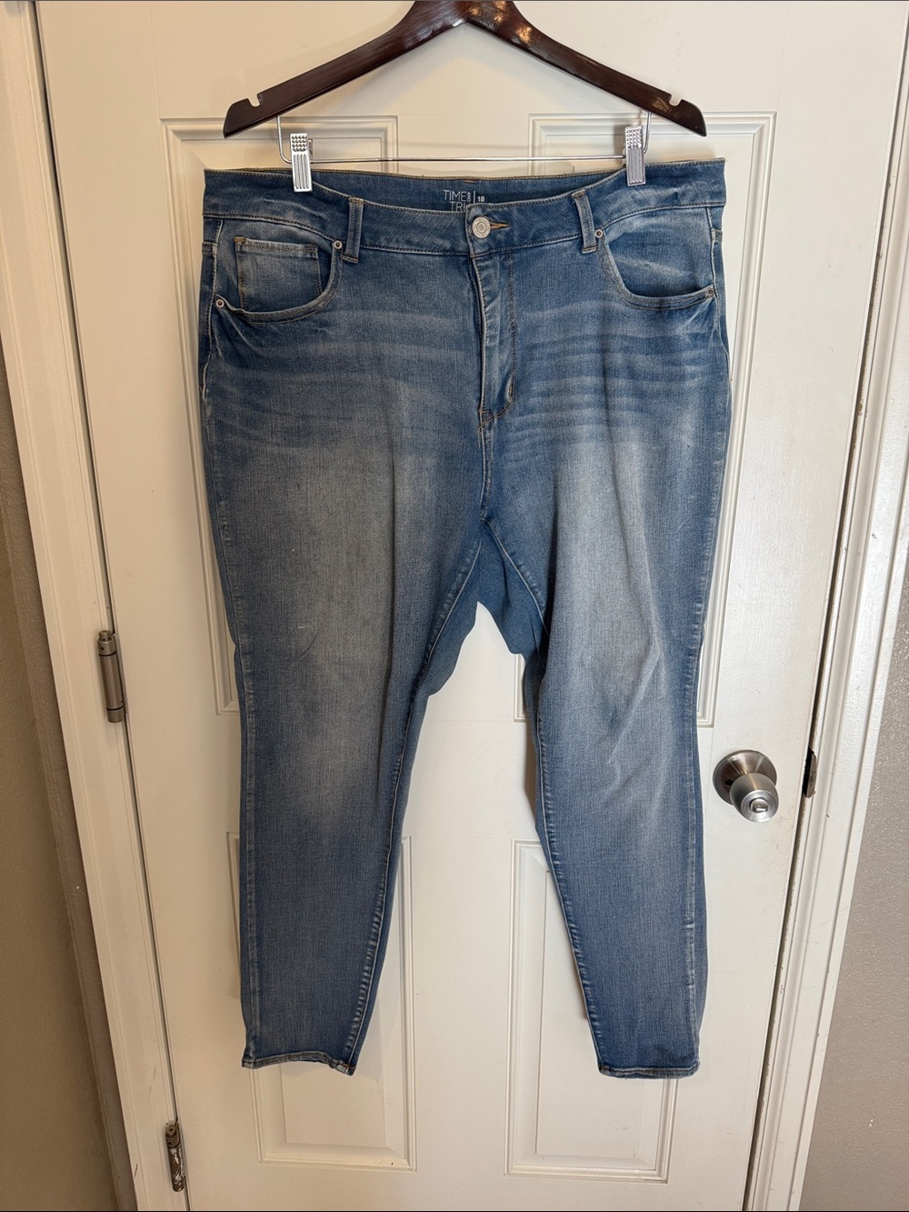 Time and Tru Medium Blue Skinny Jeans